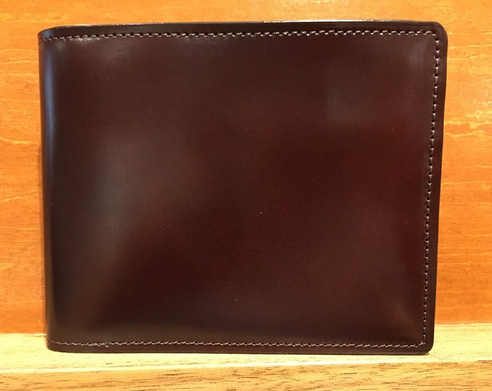 マイスターコードバンラスティング・ココマイスターの二つ折り財布