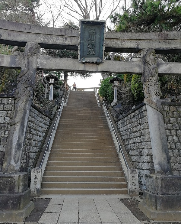 品川神社（東京都品川区北品川三丁目7番15号）の鳥居