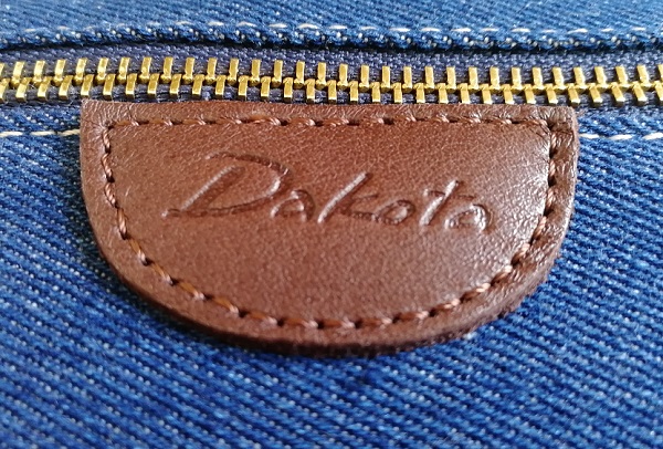 Dakota（ダコタ ）のロゴ