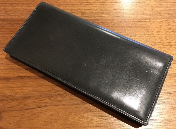 ココマイスターの長財布、プルキャラックロンバルディア