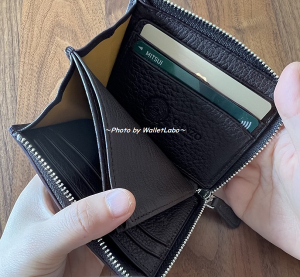 CERVO2 (チェルボ2) Lファスナー二つ折り財布のカードポケット
