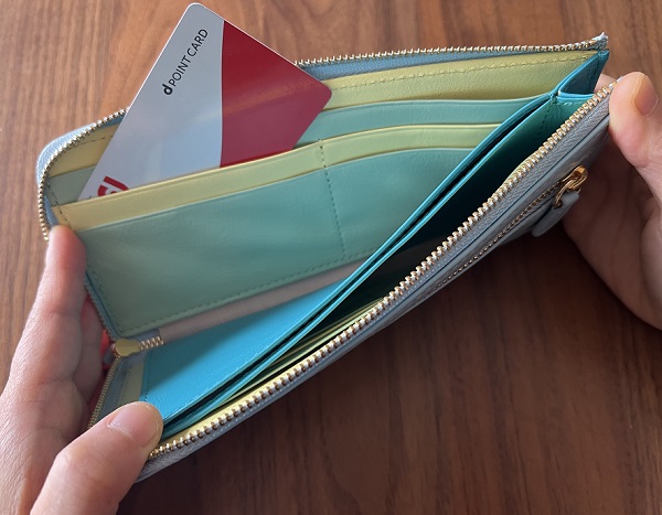 joggo（ジョッゴ）の財布のカードポケット